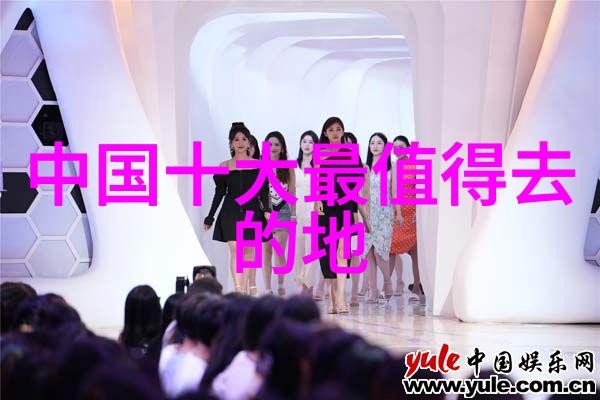 三亚美丽风情自驾探索三亚海岸线岛屿游览南国风光
