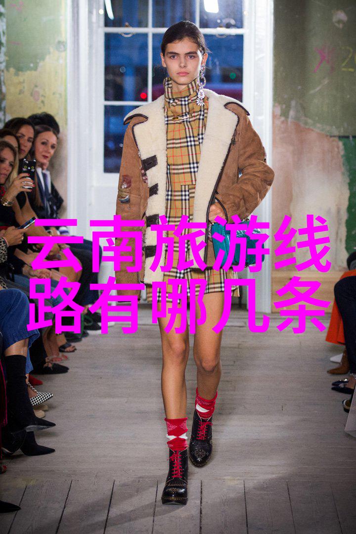 今年上半年国内旅游总人次达18.7亿我国游客们的出行热潮不减18亿人次的大冒险