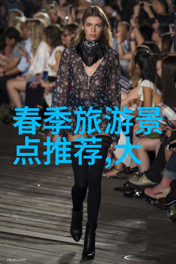 在三亚如何体验最原始的海岛生活
