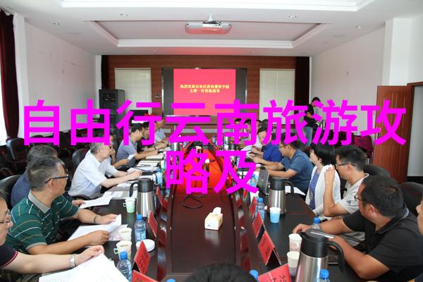 日本樱花季节的小路上漫步感受春天无尽的诗意与色彩交融