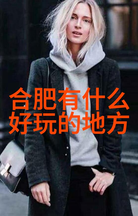 在加入自行车或汽车自导旅游社群前我们应该考虑哪些因素来决定最适合自己的方式