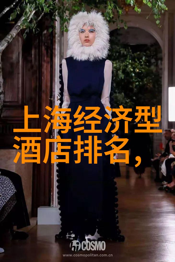 国庆旅游景点推荐-秋意浓郁的红叶之旅探索中国最美的落叶归藏地
