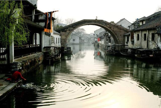 适合老年人旅游的景点_景点老年旅游适合人群有哪些_适合老年人旅游的景区/