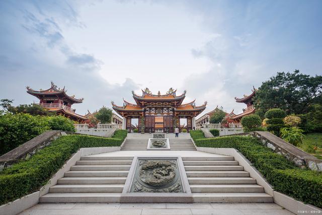 十一旅游推荐去国外_去南宁旅游一般都是那些景点_泉州旅游必去十大景点推荐