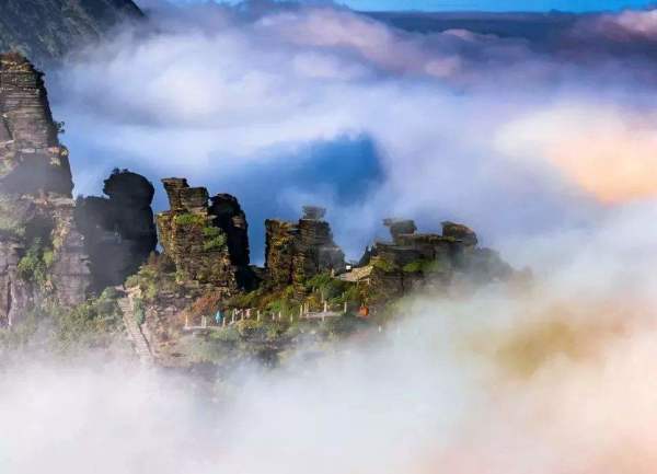 梵净山山_风景秀丽的梵净山_梵净山旅游/